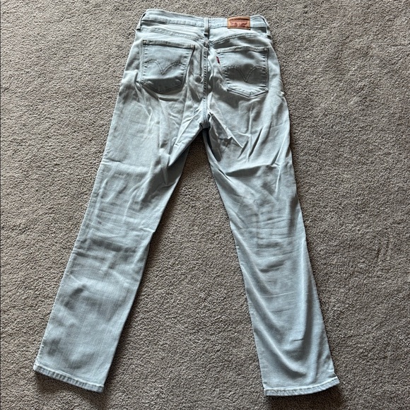Levi's Women's Straight Leg Jeans in Light Gray - Picture 3 of 5